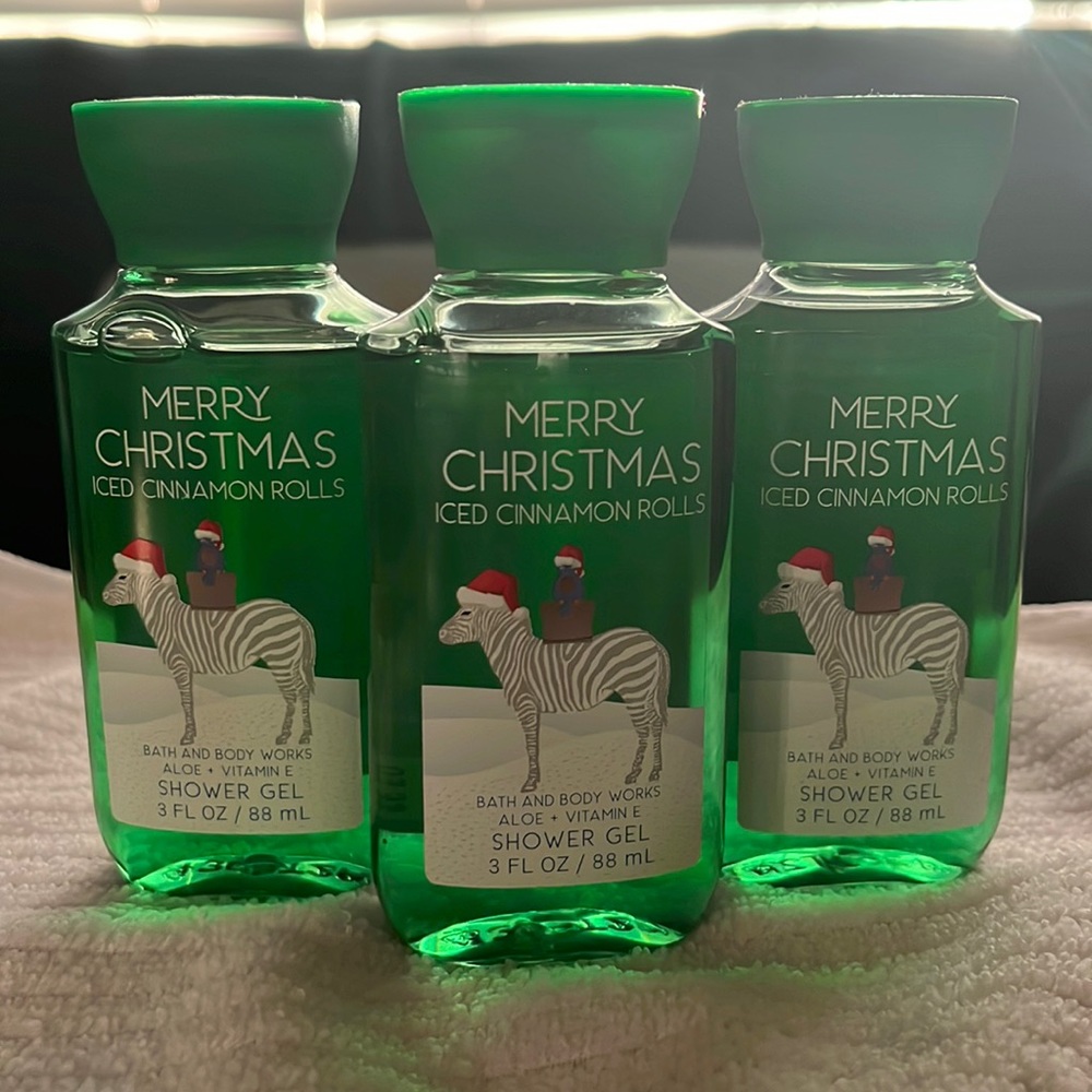 Merry Christmas Iced Cinnamon Rolls Shower Gel